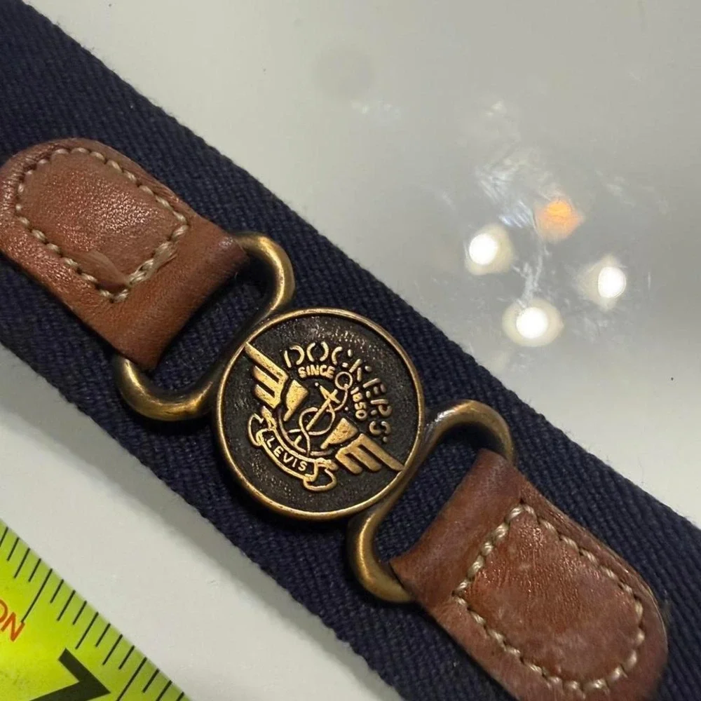Dockers navy blue elastic belt with brown leather trim